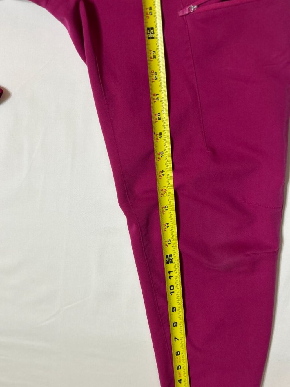 Fabletics On-Call Scrub Jogger Pants; Pink-Fuschia; Drawstring; Size M - Picture 7 of 9